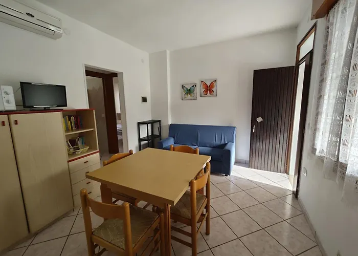 Lidia Nyaraló Rosolina